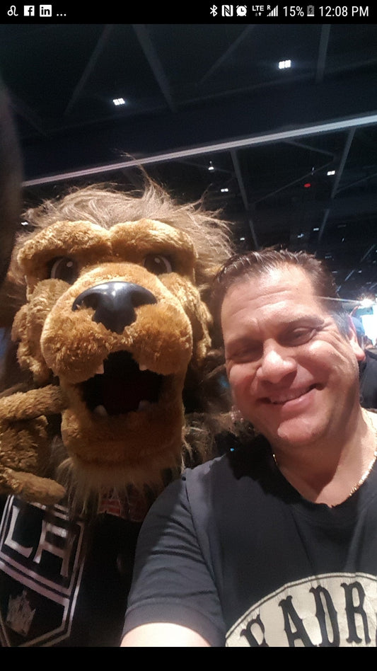 A mascot writes us "How much bacteria is really in our costumes? "