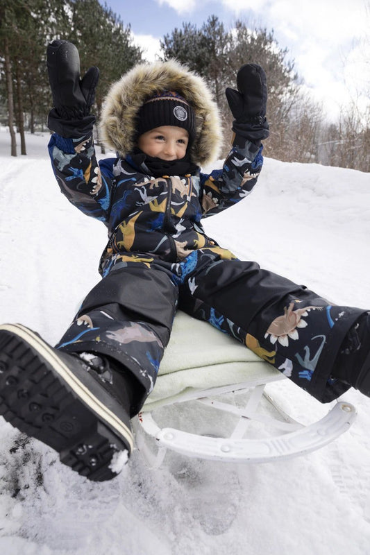 Do my kids snowsuit have lots of bacteria in it?